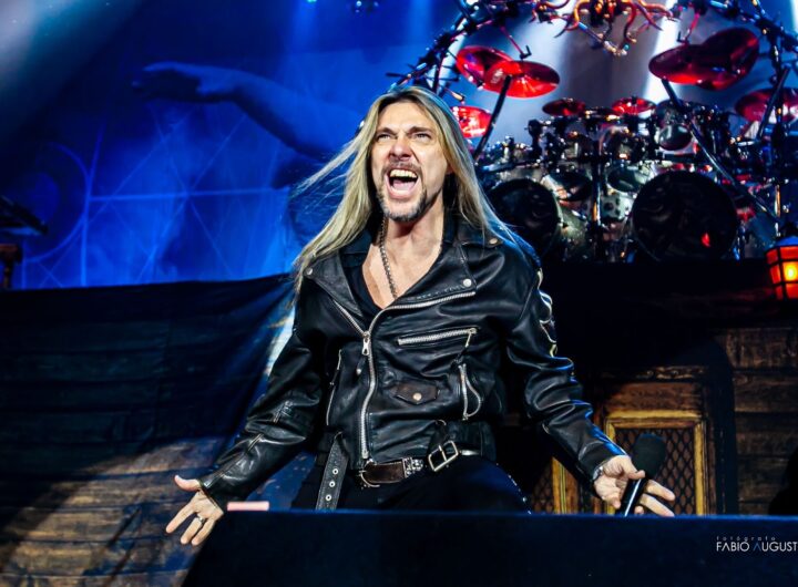 Edu Falaschi convidado do def leppard e mötley crüe