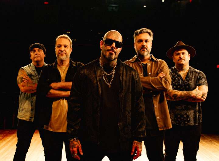 detonautas no anúncio da turnê acústico