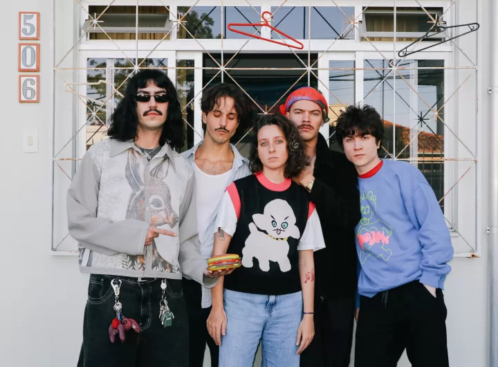 Exclusive Os Cabides por Laura Brunato