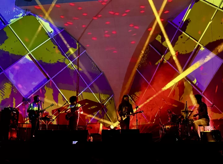 boogarins no cine joia