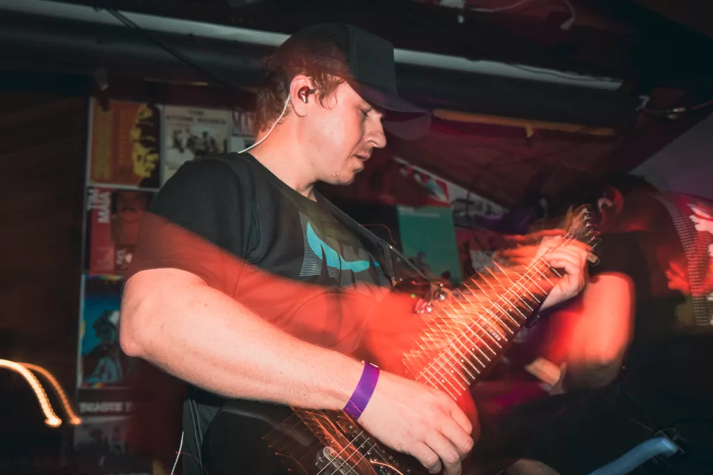 Heartlistener (Créditos: Luke Santos @luke.that.pic/Musicult)