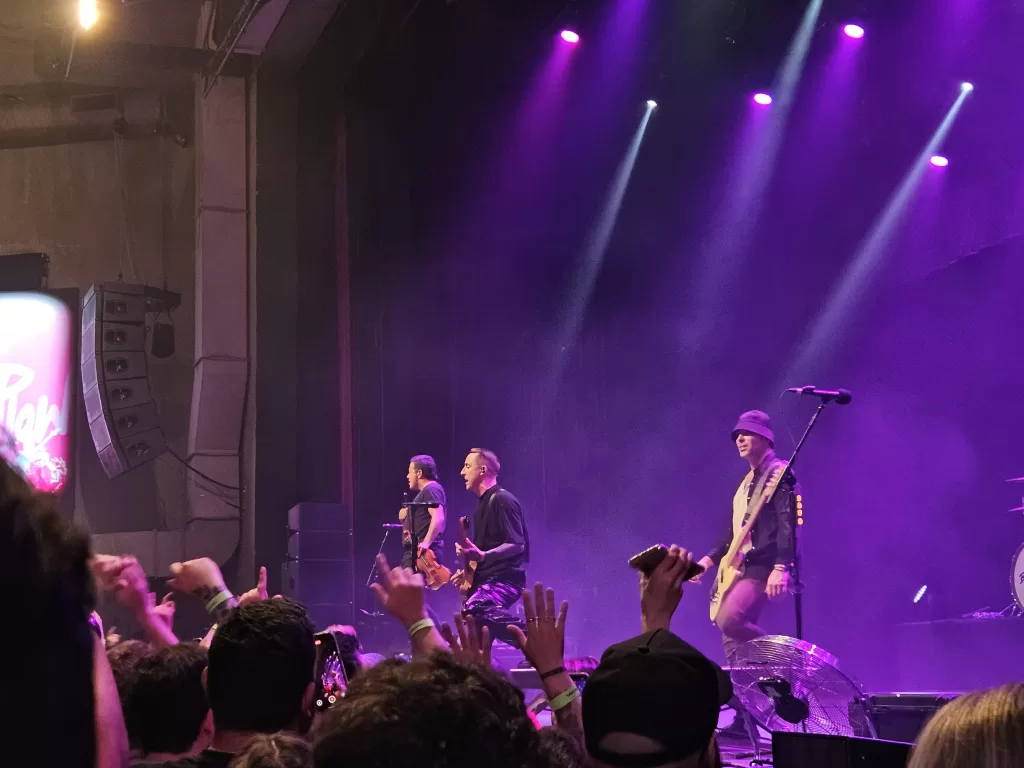 yellowcard em sideshow da i wanna be tour 2025