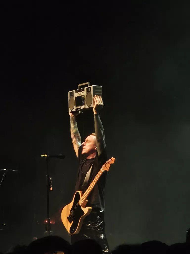 yellowcard em sideshow da i wanna be tour 2025