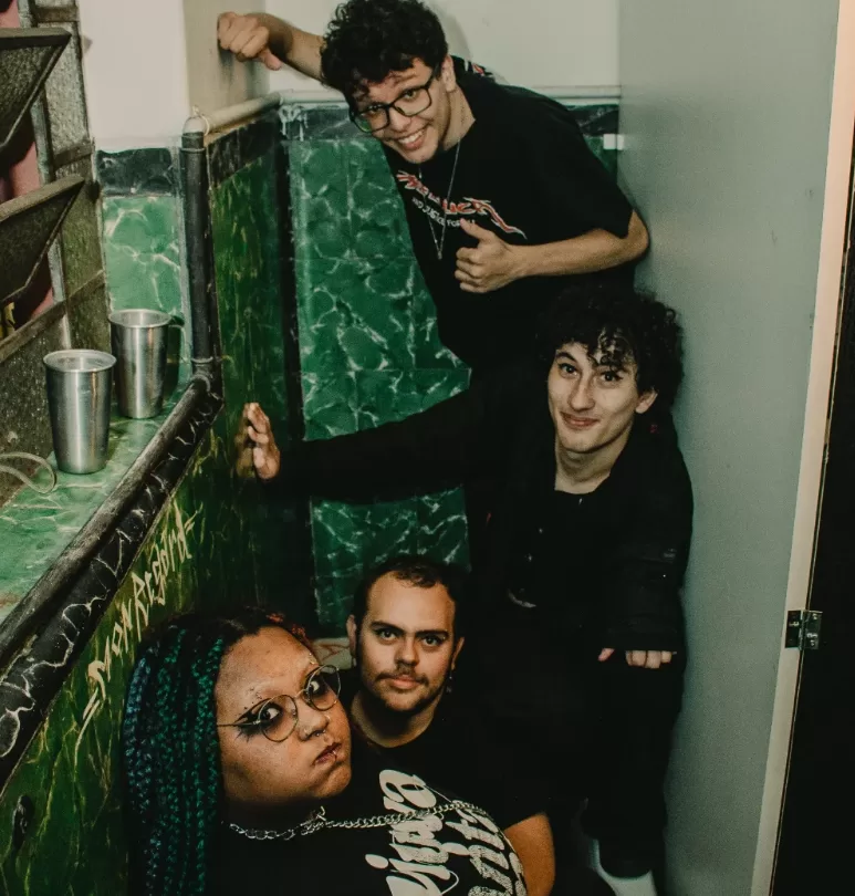 viúva fantasma um dos expoentes do novo rock brasileiro