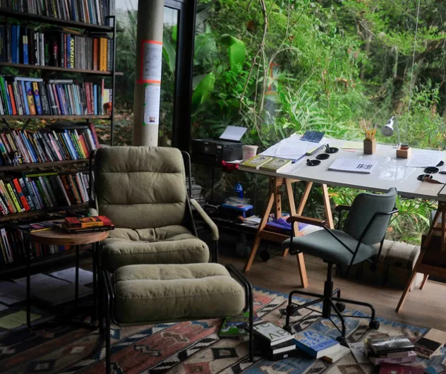 Capa de Emicida Racional vl. 2 - Mesmas Cores & Mesmos Valores