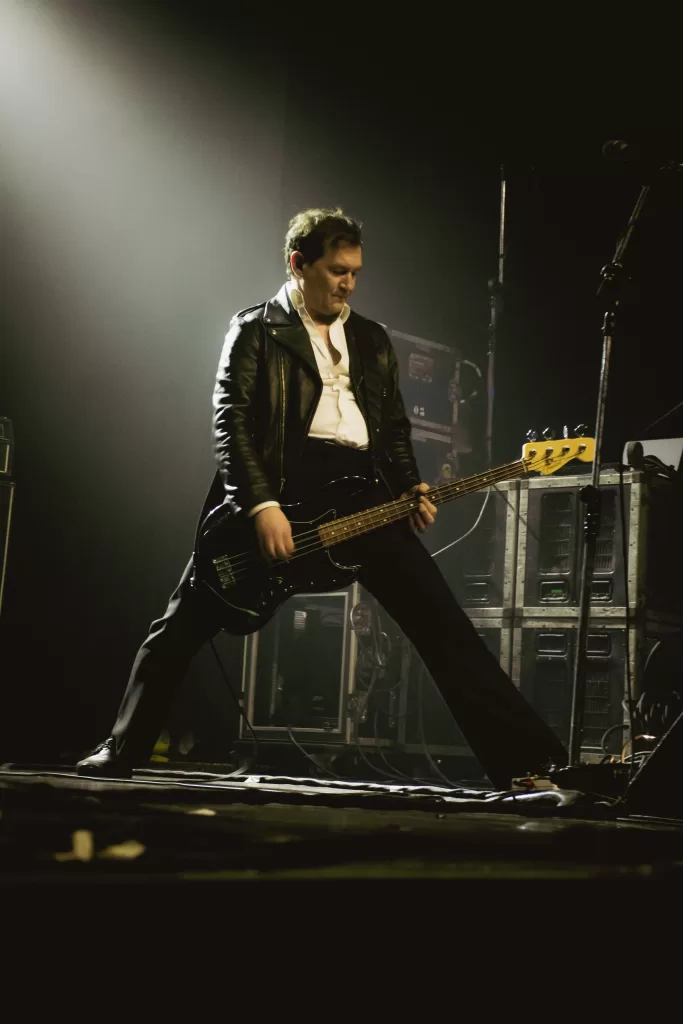 Interpol em sideshow do Lollapalooza (Créditos: Mariana Luiza/Musicult)