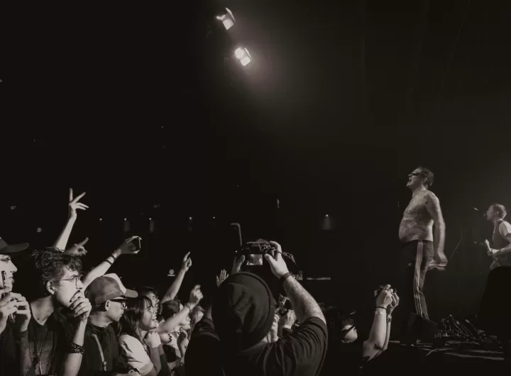 Viagra Boys em sideshow do Lollapalooza (Créditos: Mariana Luiza/Musicult)