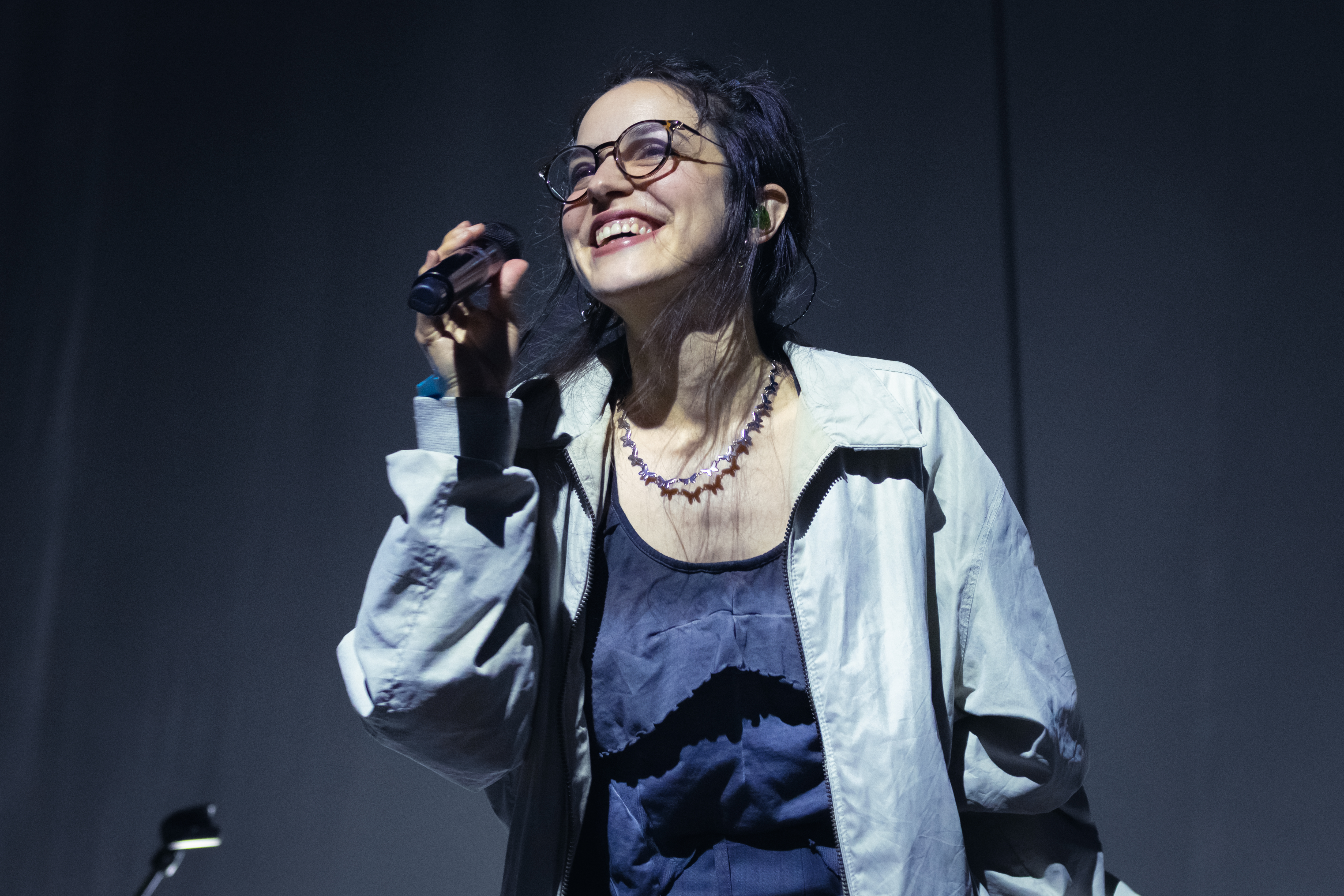 Oklou (Créditos: Bianca Amorim @shotby.bianca/Musicult)
